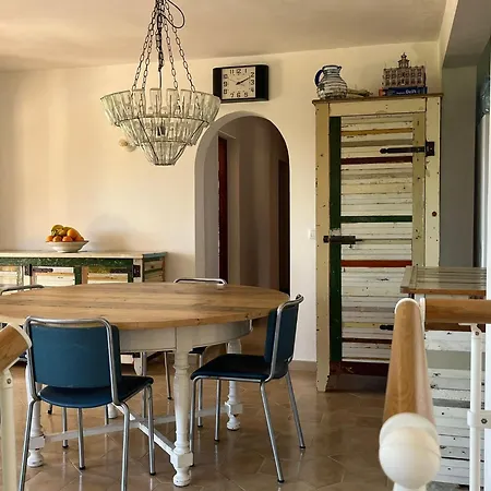 Villa Spacious Child Friendly In Moraira With Seaview *